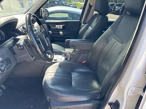 Used 2016 Land Rover LR4 HSE Silver Edition image 7