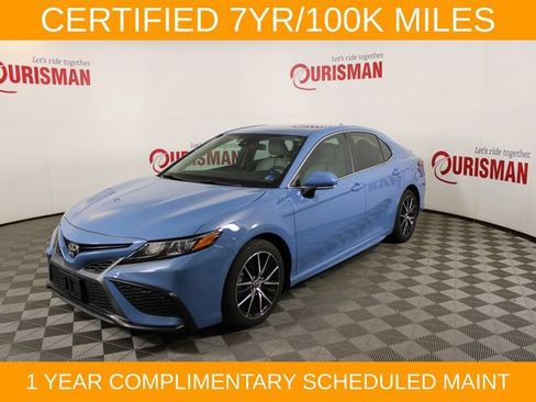 Used 2023 Toyota Camry SE FWD image 2