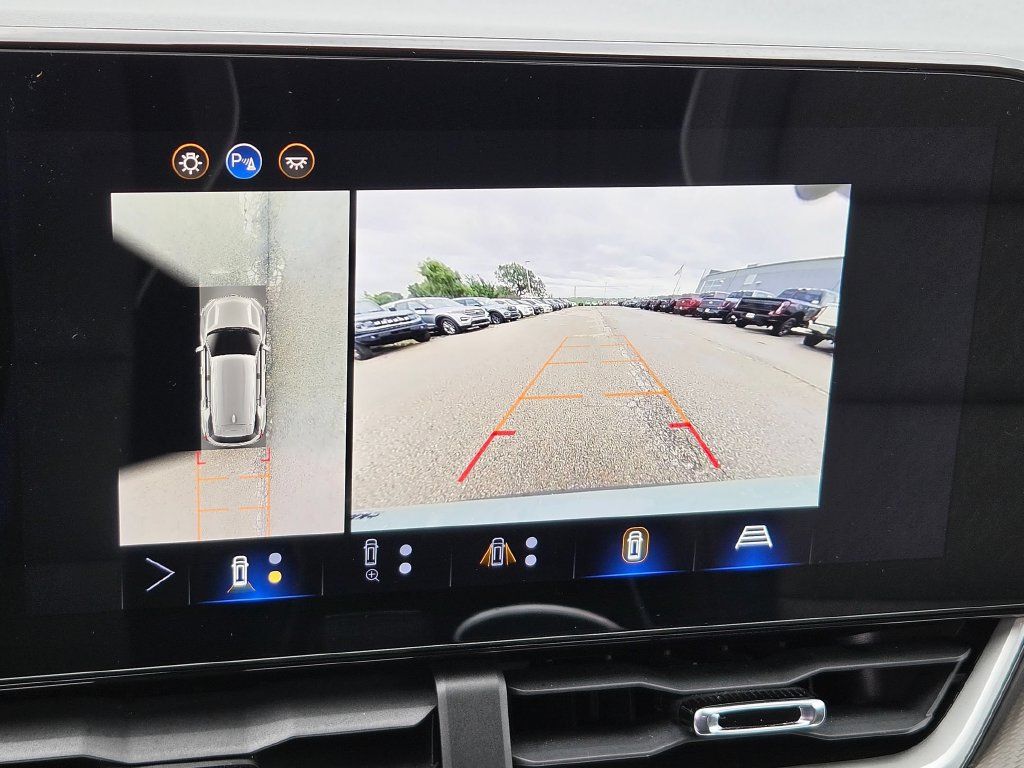 Used 2025 Chevrolet Equinox LT w/ Convenience Package II AWD/4WD image 27