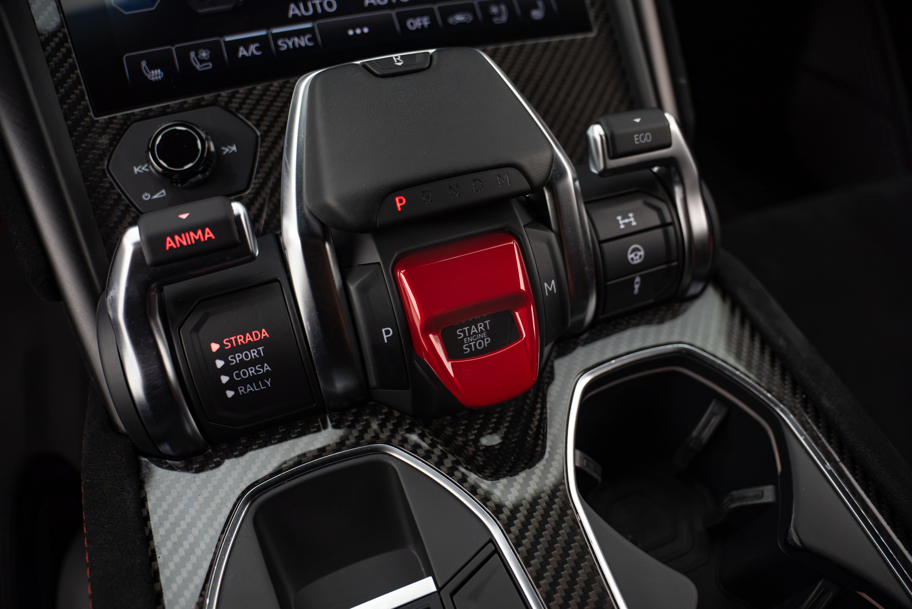 Used 2023 Lamborghini Urus Performante AWD/4WD image 19