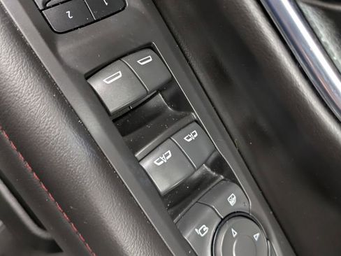 Used 2015 Buick Encore Premium image 16