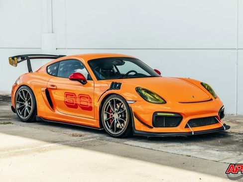 Used 2016 Porsche Cayman GT4 image 8