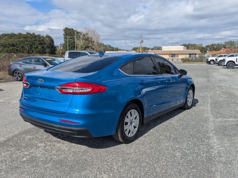 Used 2020 Ford Fusion S FWD image 4