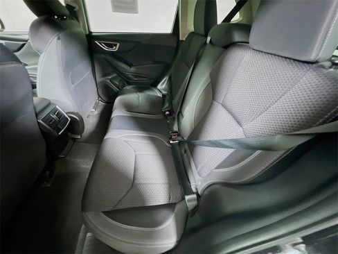 Used 2023 Subaru Forester Premium image 22