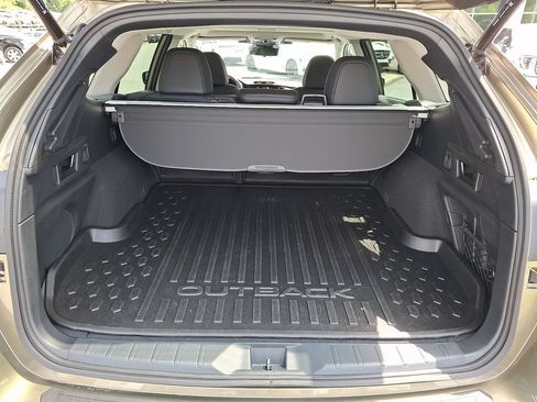 Certified 2025 Subaru Outback Touring XT AWD/4WD image 29