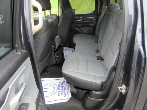 Used 2020 RAM 1500 Big Horn AWD/4WD image 10