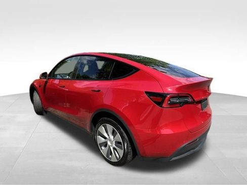 Used 2022 Tesla Model Y Long Range AWD/4WD image 6