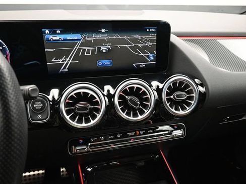 Used 2025 Mercedes-Benz GLA 35 AMG 4MATIC image 7