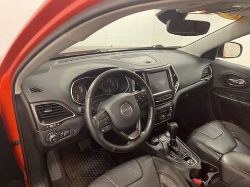 Used 2021 Jeep Cherokee Trailhawk w/ Sun, Sound & Nav Group image 8