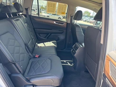 Used 2026 Volkswagen Atlas SE FWD image 28