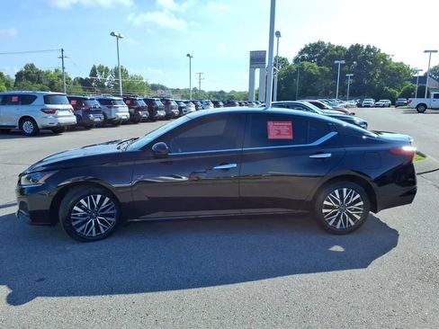 Used 2024 Nissan Altima 2.5 SV w/ SV Premium Package FWD image 20