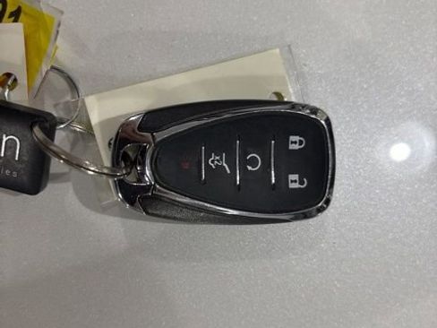 Used 2019 Chevrolet Equinox LT image 36