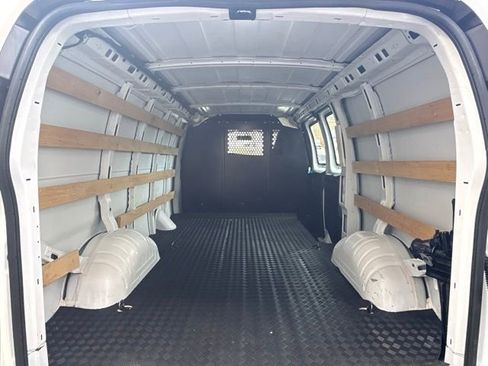 Used 2024 Chevrolet Express 2500 w/ Driver Convenience Package image 13