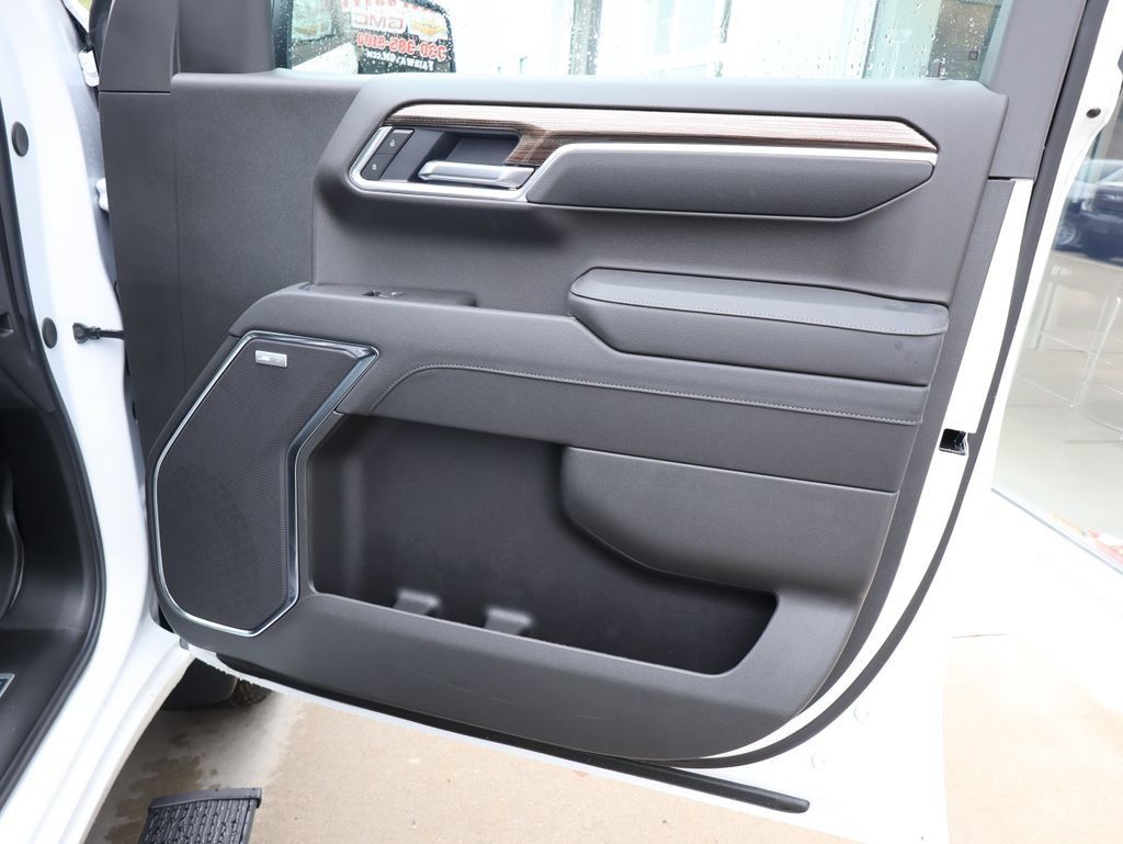 New 2026 Chevrolet Silverado 1500 LT Trail Boss w/ LT Trail Boss Premium Package AWD/4WD image 43
