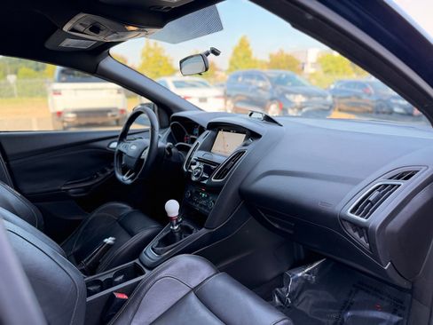 Used 2016 Ford Focus ST w/ Equipment Group 402A FWD image 45