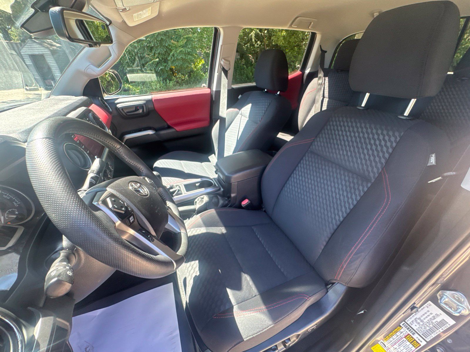Used 2021 Toyota Tacoma SR5 RWD image 15