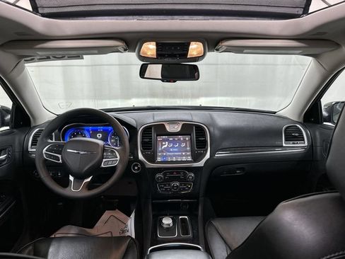 Used 2023 Chrysler 300 Touring L w/ Popular Equipment Group AWD/4WD image 19