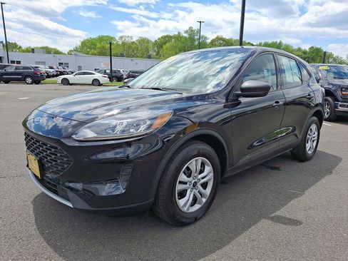 Certified 2022 Ford Escape S AWD/4WD image 4