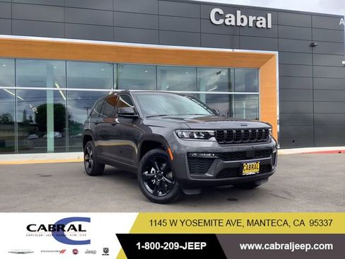 New 2026 Jeep Grand Cherokee Limited image 1