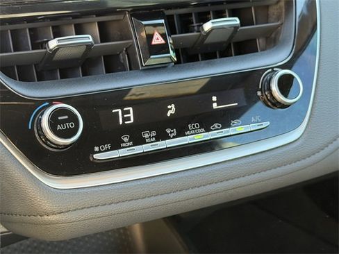 Used 2024 Toyota Corolla SE image 24