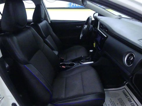 Used 2018 Toyota Corolla SE image 8