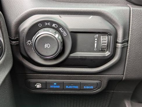 Used 2024 Jeep Wrangler High Altitude image 11