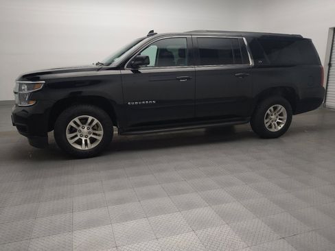 Used 2016 Chevrolet Suburban LS image 2