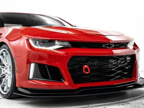 Used 2020 Chevrolet Camaro ZL1 image 16