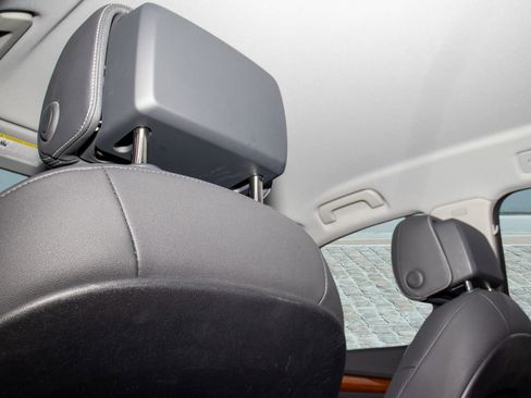 Used 2023 Audi Q5 2.0T Premium w/ Convenience Package image 19