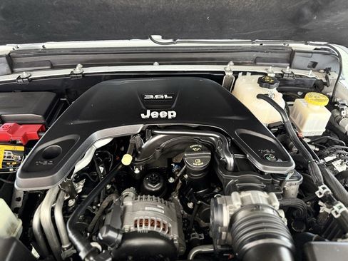 Used 2021 Jeep Gladiator Rubicon image 55