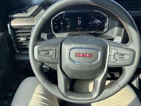 New 2026 GMC Sierra 1500 AT4 w/ AT4 Premium Package AWD/4WD image 14