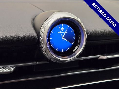 Certified 2024 Maserati Grecale GT image 39