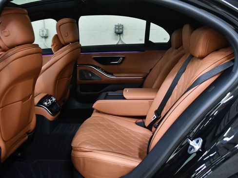 Used 2023 Mercedes-Benz S 580 4MATIC Sedan image 15