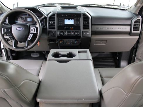 Used 2020 Ford F350 XL w/ Power Equipment Group image 29
