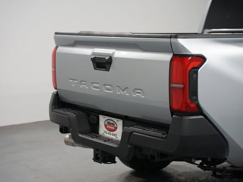 Certified 2025 Toyota Tacoma SR image 9