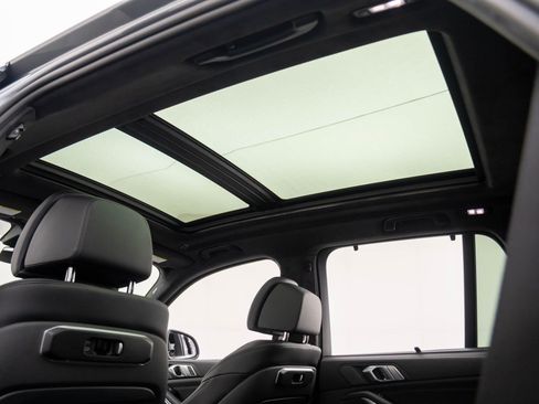 New 2026 BMW X5 xDrive50e w/ Executive Package image 18