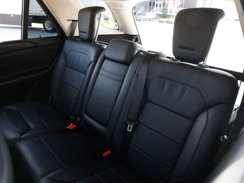 Used 2016 Mercedes-Benz GLE 400 4MATIC image 11