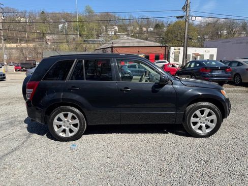 Used 2012 Suzuki Grand Vitara Limited image 7