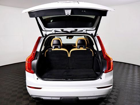 Used 2016 Volvo XC90 T8 Momentum w/ Vision Package image 52