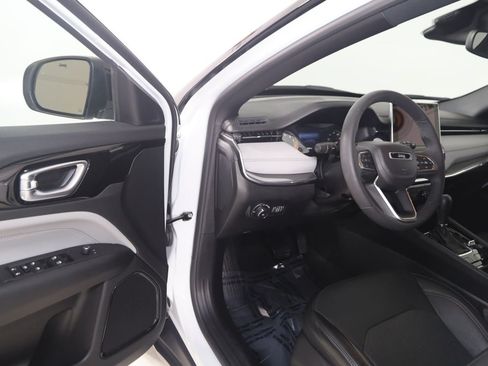 Used 2023 Jeep Compass Limited AWD/4WD image 38