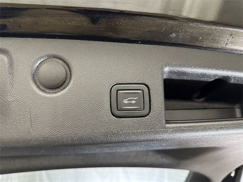 Certified 2023 Chevrolet Equinox LT image 24