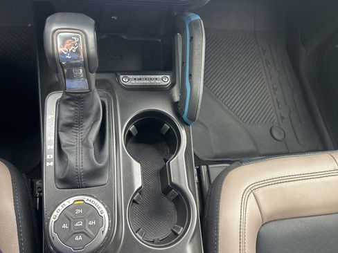Used 2023 Ford Bronco Wildtrak AWD/4WD image 17