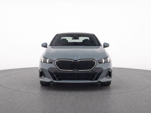 Used 2024 BMW i5 eDrive40i w/ Executive Package RWD image 8