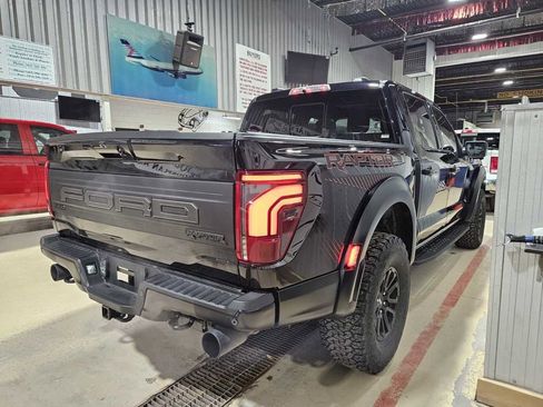 Used 2025 Ford F150 Raptor AWD/4WD image 7