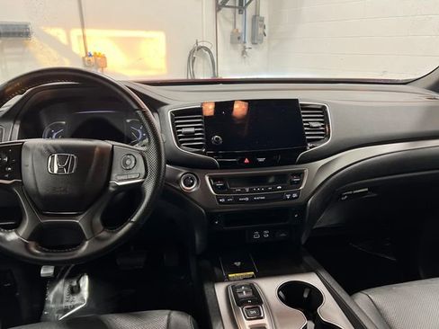 Certified 2024 Honda Passport EX-L image 11