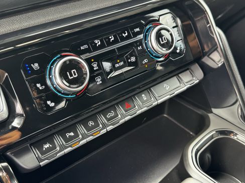 Used 2025 GMC Sierra 1500 AT4 w/ AT4 Preferred Package image 20