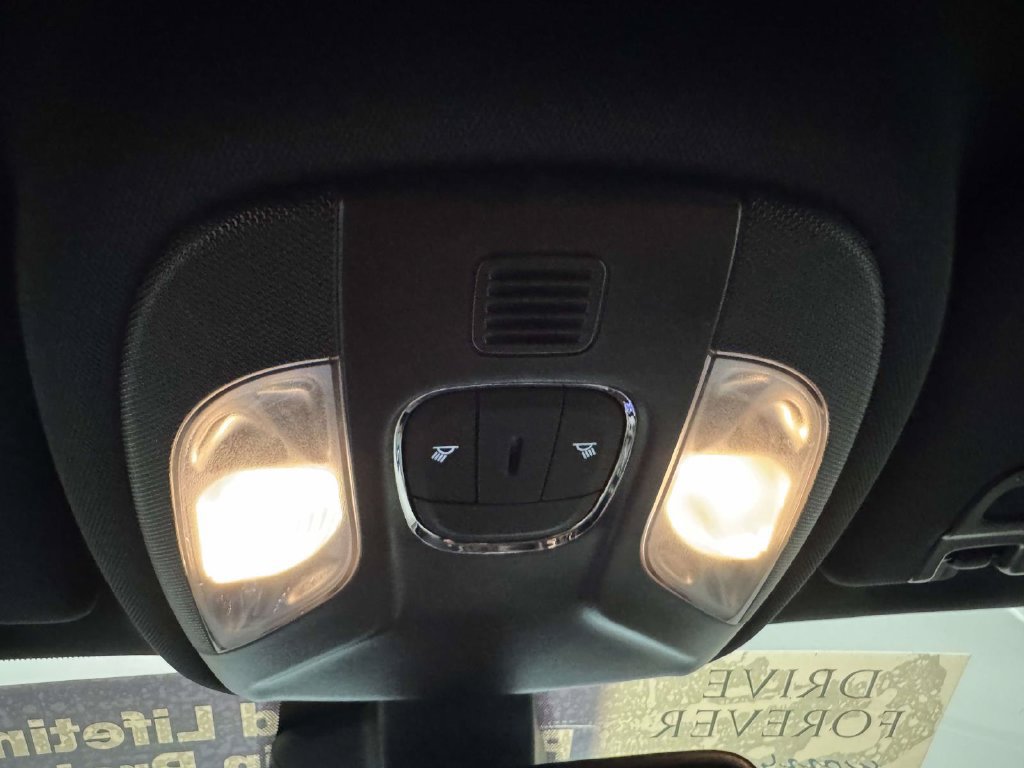Used 2023 Jeep Compass Latitude AWD/4WD image 26