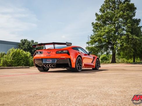 Used 2019 Chevrolet Corvette ZR1 RWD image 56