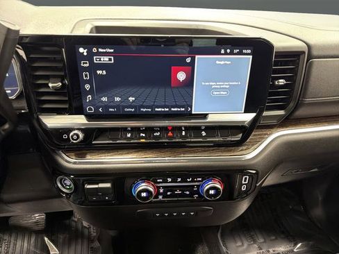 Used 2024 GMC Sierra 3500 SLE image 7