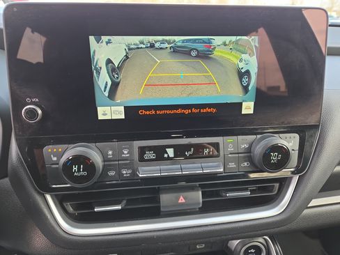 Certified 2024 Toyota Grand Highlander XLE AWD image 23